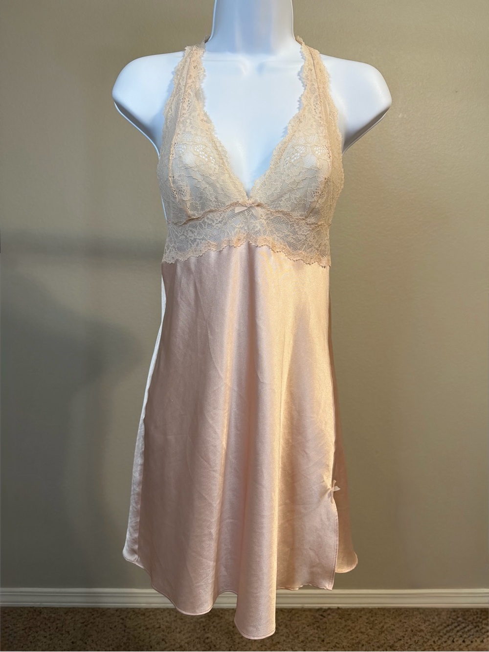 Victoria's Secret Blush Pink Satin Lace Halter Slip Dress XS